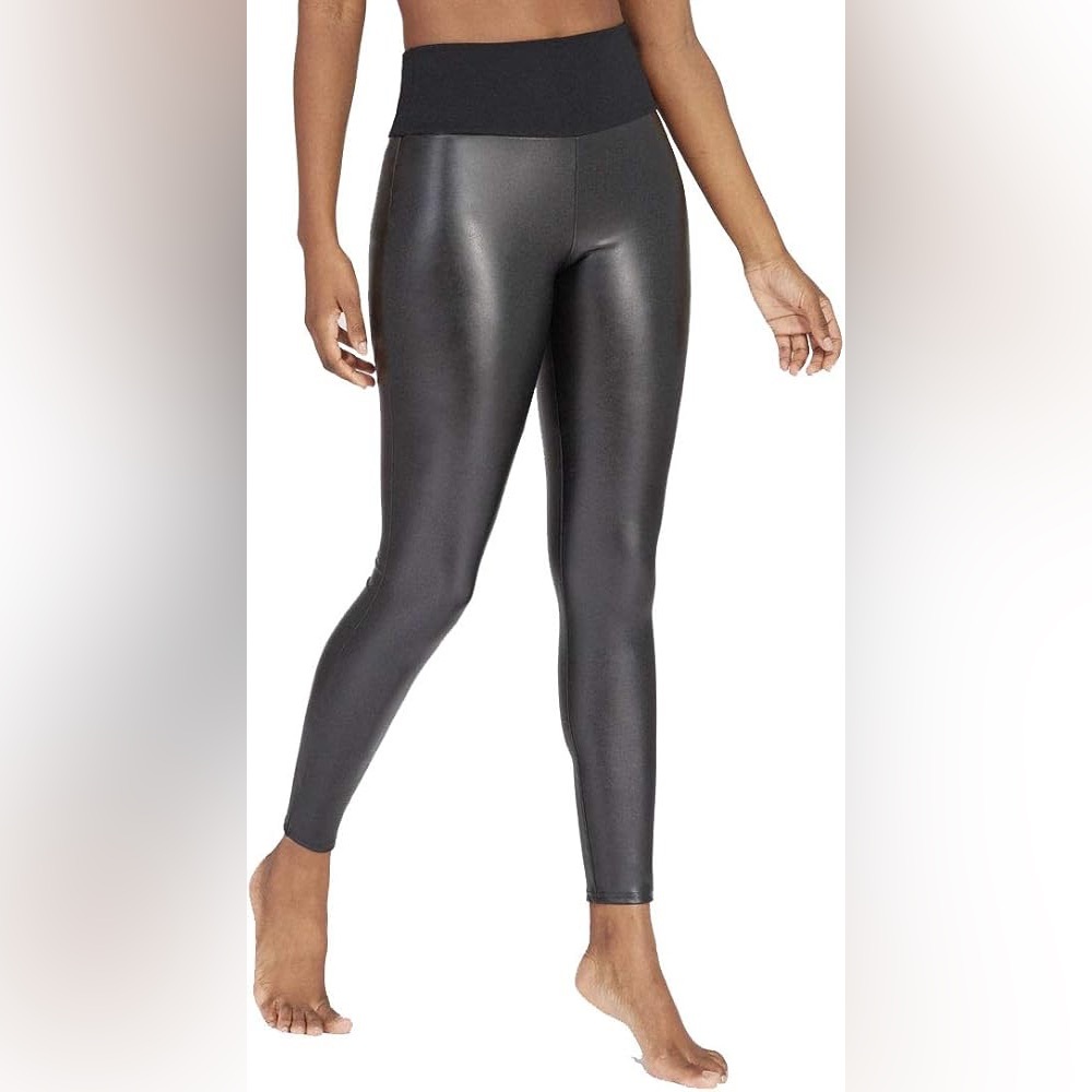 ASSETS by SPANX Women's All Over Faux Leather Leggings NWOT Medium
